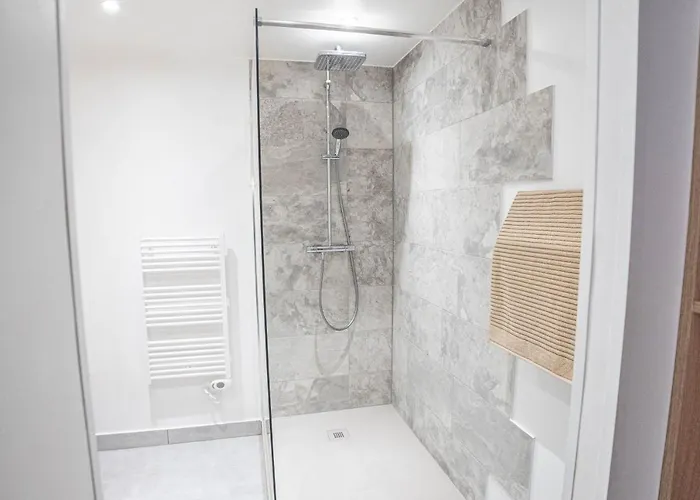 Διαμέρισμα New Le Cocon-clim-videoprojecteur-parking-wifi-top Pros Conciergerie *